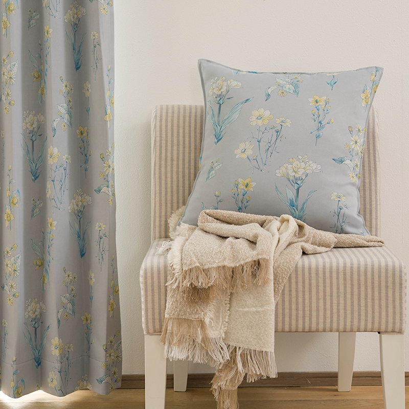 vitra : クッション(ピロー) 「Home Sweet Home」 新作入荷!!】 vitra Home」 Sweet 「Home クッション(ピロー