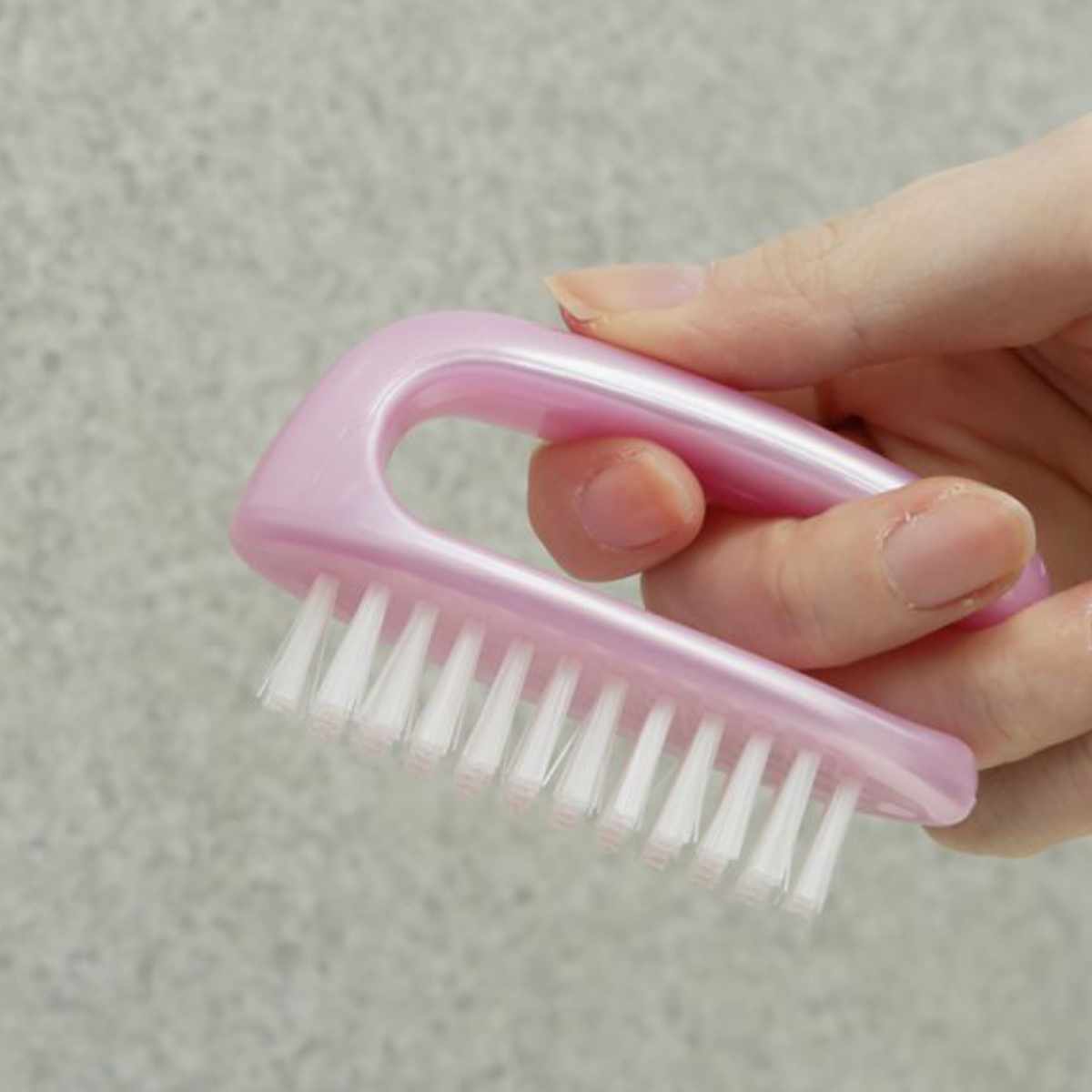 つめブラシ つめケア （ 爪ブラシ 手洗い 泥落とし ブラシ 洗面グッズ 爪 ネイル お手入れ ネイルケア 持ち手付き ）