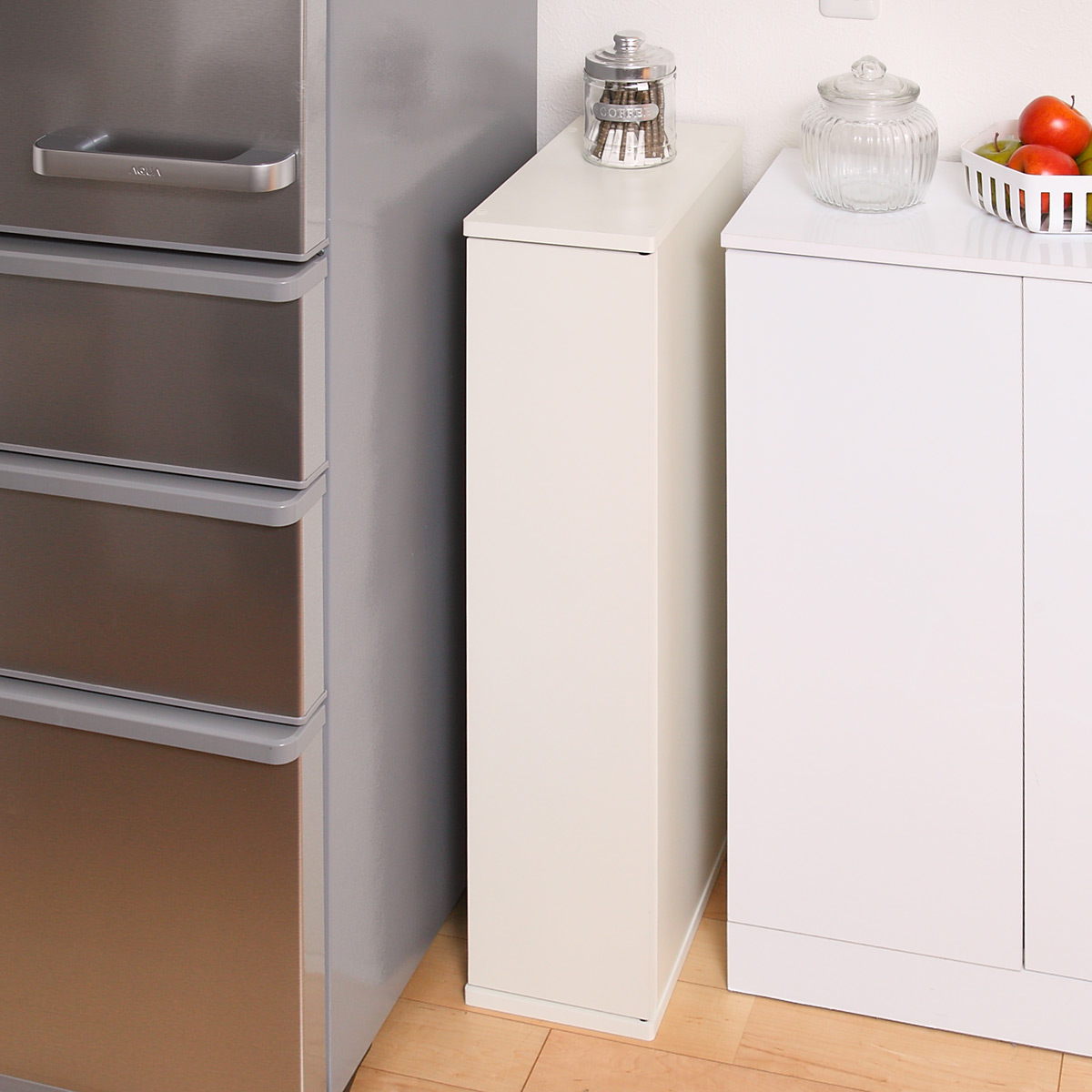 朝日木材加工 キッチン収納 すき間収納 スリムストッカー 4段 扉付 幅