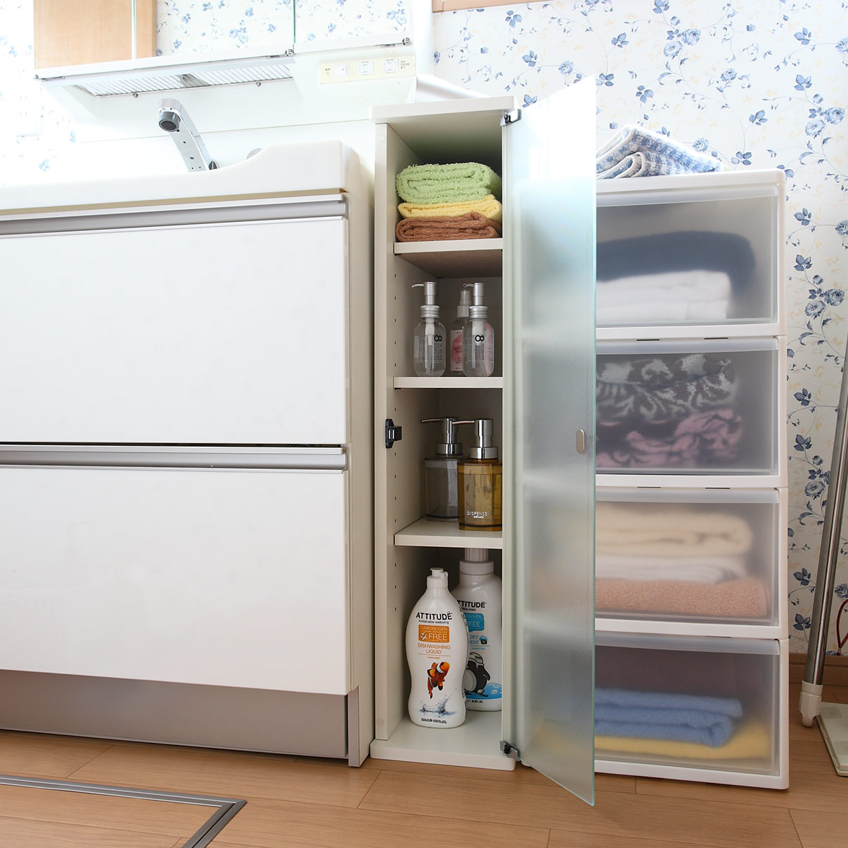 朝日木材加工 キッチン収納 すき間収納 食器棚 ガラスキャビネット 4段