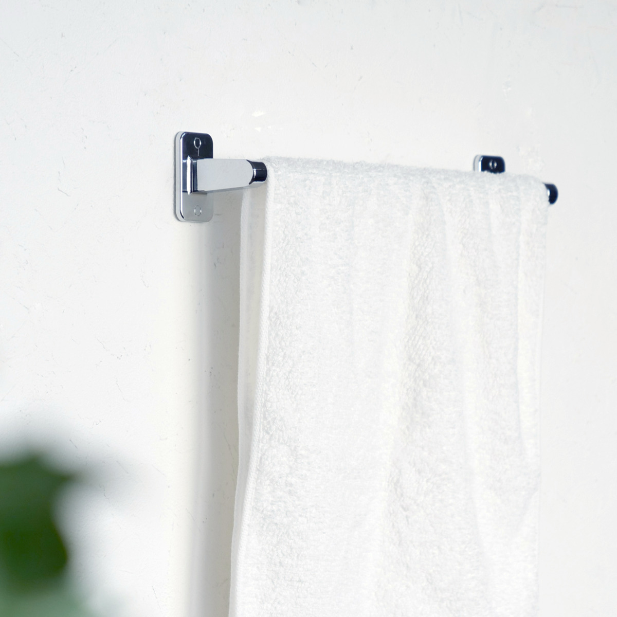 タオルハンガー ステンレス 粘着テープ付 全長32.6cm 日本製 （ タオル掛け 壁 壁付け タオルバー タオルホルダー ）