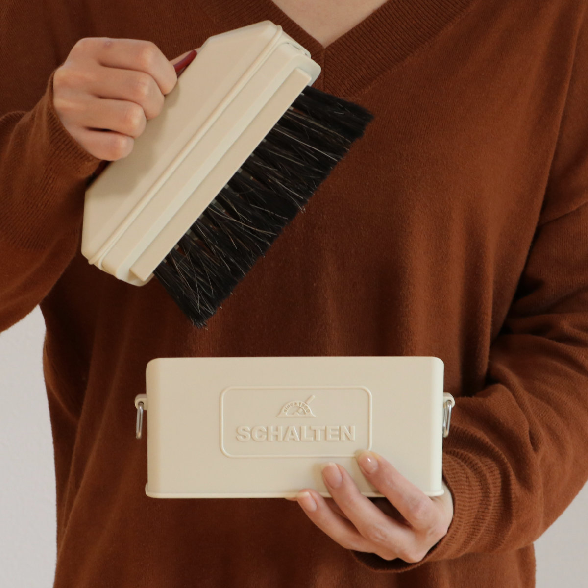 ほうき ちりとり セット SCHALTEN ハンディクリーナー （ シャルテン 卓上ほうき ホウキ 箒 チリトリ ケース付き 掃除 日本製 おしゃれ ホワイト ）