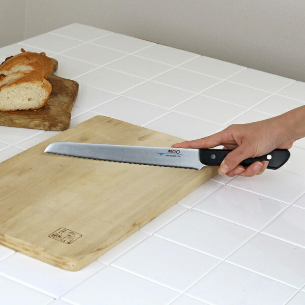 パン切り包丁 22cm MAC シェフシリーズ 日本製 （ ブレッドナイフ パン