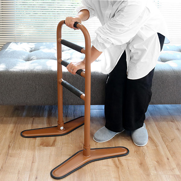 立ち上がり 補助手すり らくらくたっち 介護用品 （ 補助 手すり