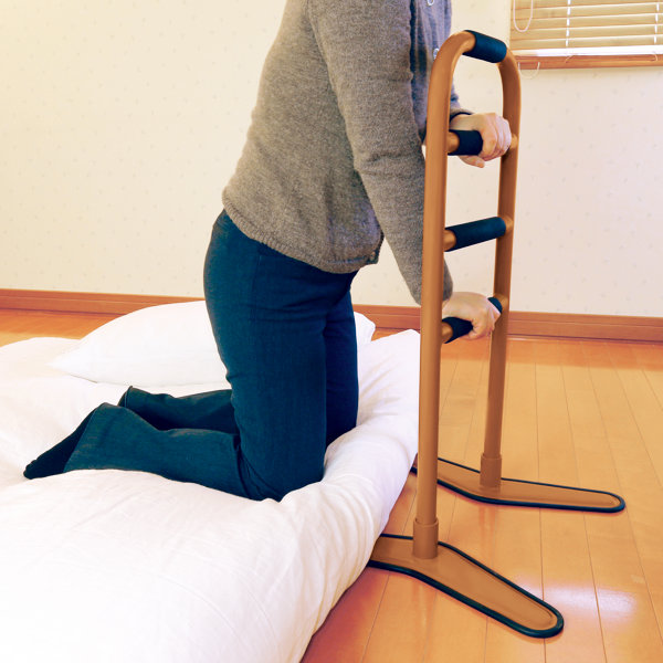 立ち上がり 補助手すり らくらくたっち 介護用品 （ 補助 手すり 立ち上がり手すり サポート 滑り止め付き 角度調節 スチール製 ）_16