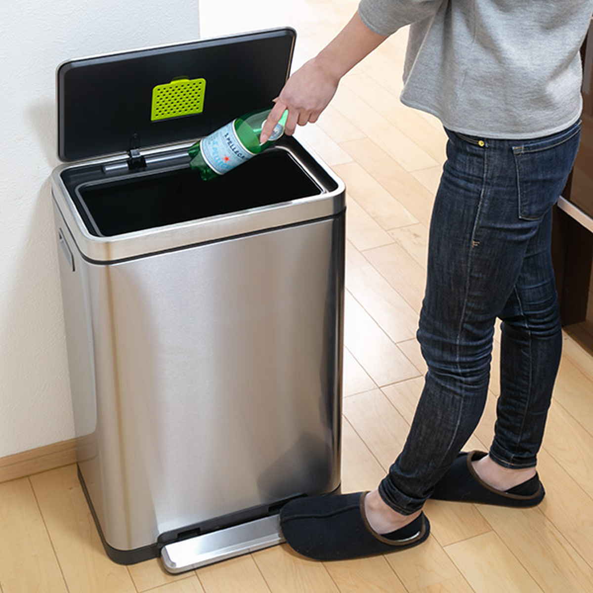 EKO ゴミ箱 45L Xキューブステップビン ペダル （ イーケーオー ごみ箱 45リットル 幅33 ペダル式 ふた付き 分別 角型 ステンレス ）_12