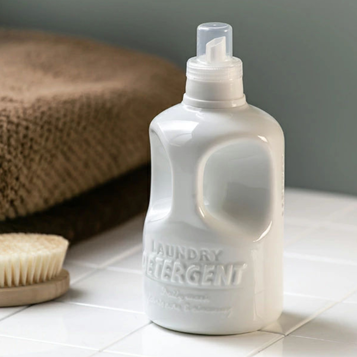 詰め替えボトル LAUNDRY DETRGENT 洗濯洗剤用 （ 詰め替え用ボトル 詰め替え容器 洗濯用品 ）