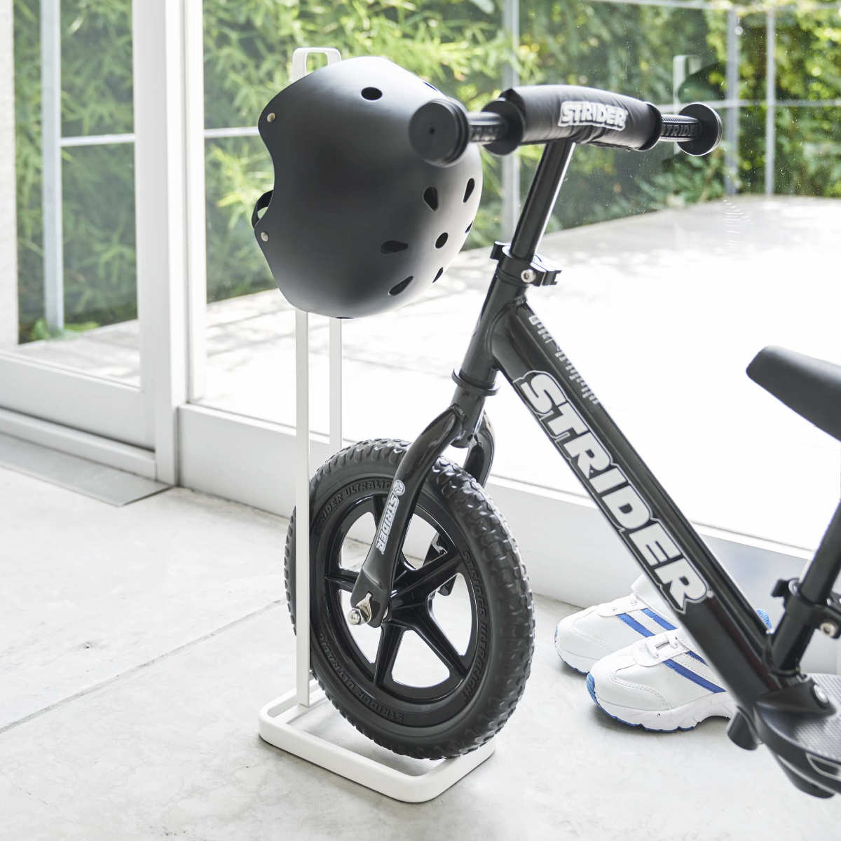 tower 山崎実業 ペダルなし自転車＆ヘルメットスタンド タワー