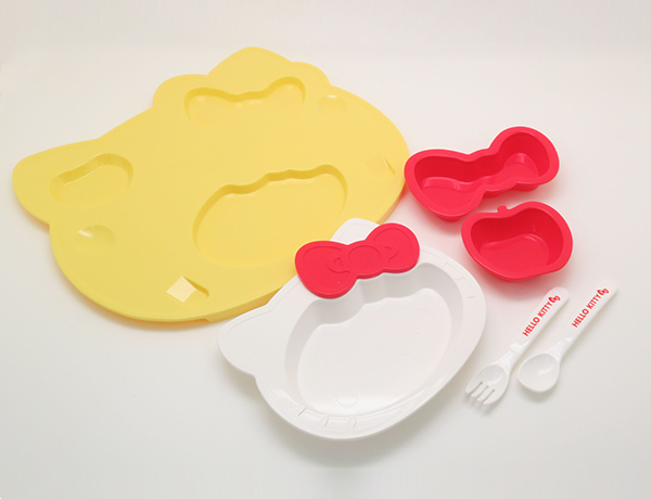 sanrio（サンリオ） 食器セット ハローキティ 子供 キャラクター 日本