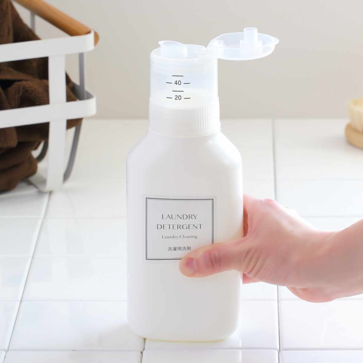 LEC（レック） 詰替えボトル 押して計量詰替えボトル 600ml （ 洗剤