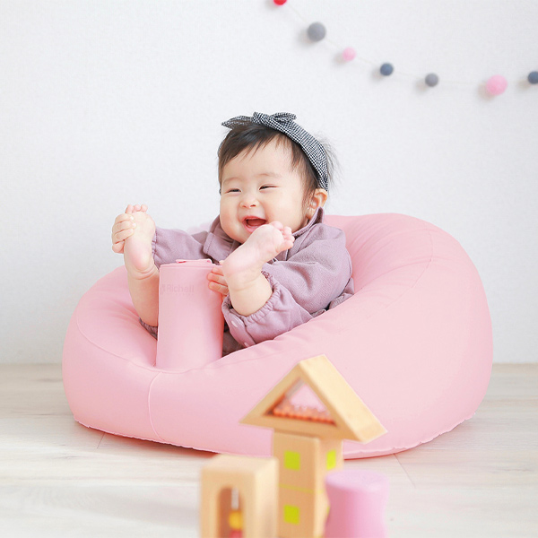 美品　激レアピンク　BABYBJÖRN 高椅子 ベビー 廃盤】BabyBjorn ベビービョルン ハイチェア ベビーチェア