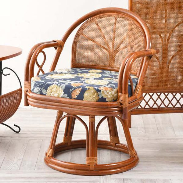 【美品】キムラ ラタン リラックス回転チェア 背座クッション付 美品】キムラ ラタン リラックス回転チェア 背座クッション付 キムラ