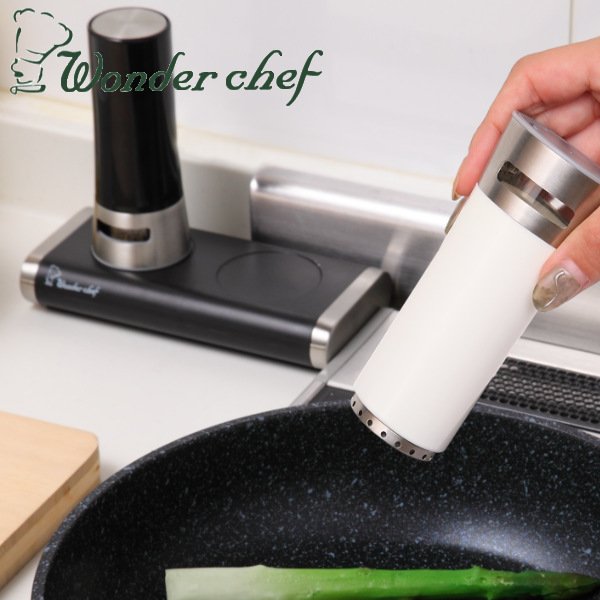 塩胡椒入れとキャンドルメニューSalt and pepper ワンダーシェフ 調味料入れ 塩 胡椒 2本セット マグネティック 塩