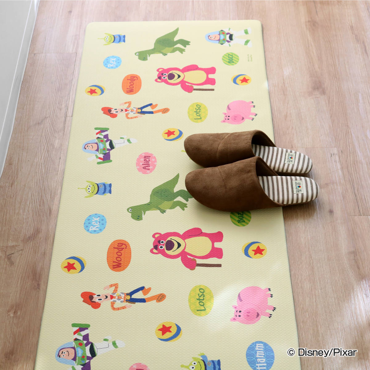 �L�b�`���}�b�g 45×240cm �@���� PVC�L�b�`���}�b�g TOYSTORY �g�C�E�X�g�[���[ �i PVC 45cm 240cm �C���e���A�}�b�g �j