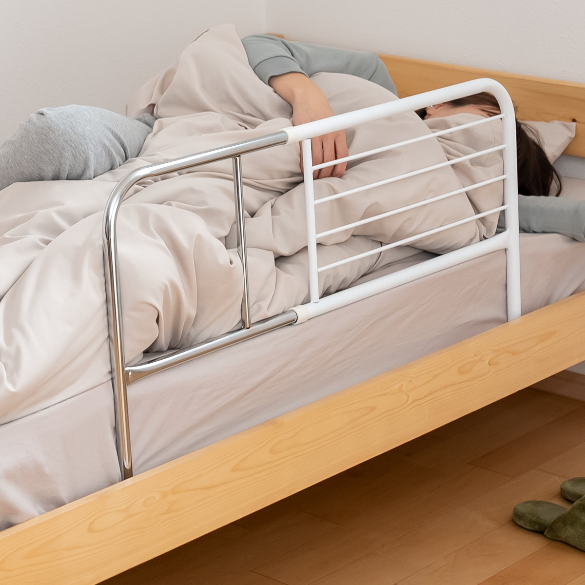 ベッドガード 高さ45cm 伸縮式 幅95〜120cm ハイタイプ スチール製 （ ベッド サイドガード 柵 転落防止 布団 ずれ防止 落下防止 ） | 不二貿易 | 07
