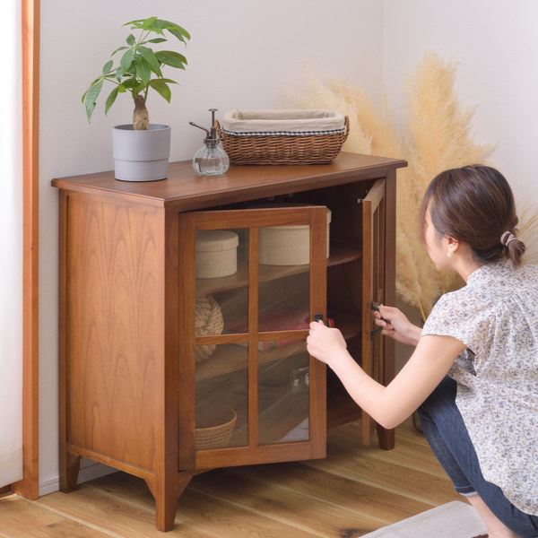 キャビネット 両開き ガラス扉 天然木 エスニック調 Timber 幅80cm