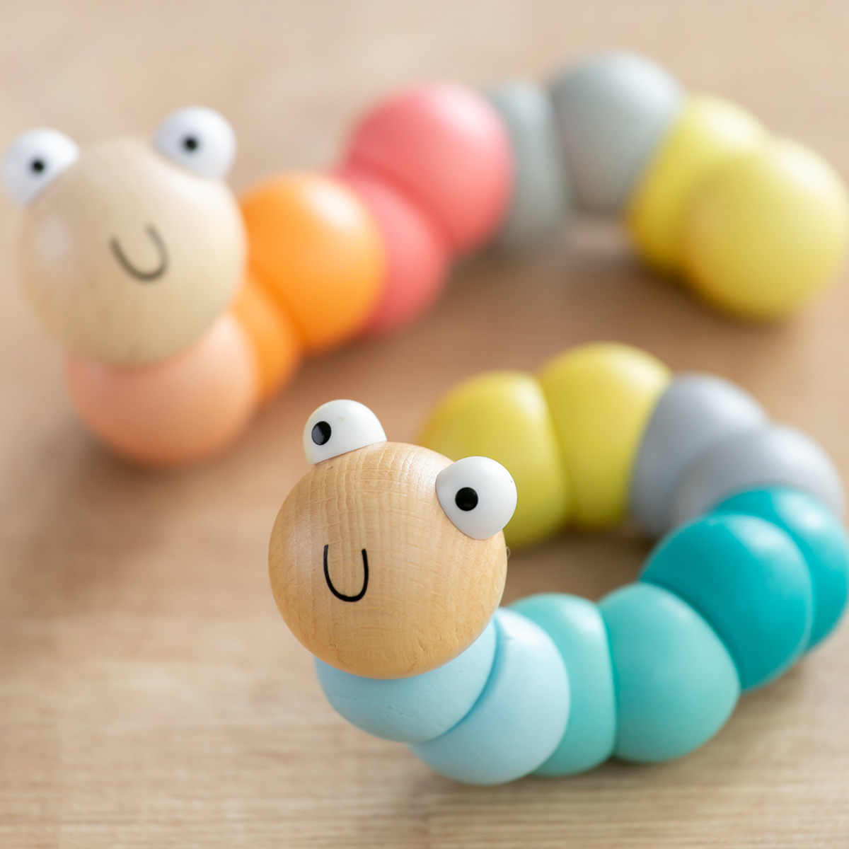おもちゃ ベビー WIGGLY WORMS BLUE 木製 北欧 出産祝い （ 木製おもちゃ 木製玩具 木のおもちゃ 玩具 オモチャ 知育玩具 赤ちゃん ）
