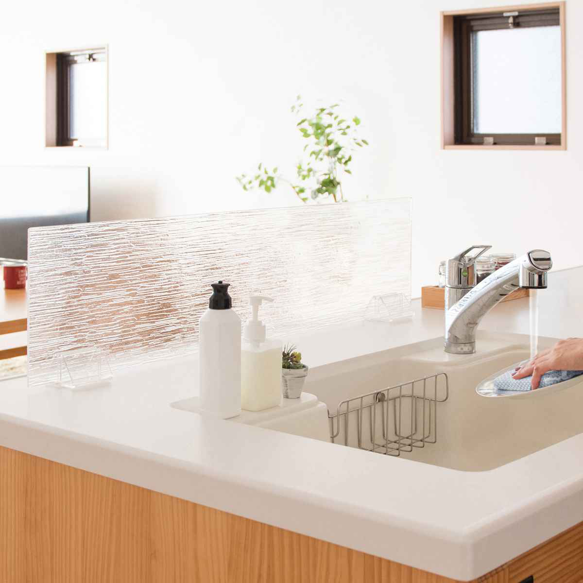 水はね防止ガード 幅90cm TEER （ ティール 水はね防止パネル 水はね防止シート 水はね防止プレート アクリル板 ）