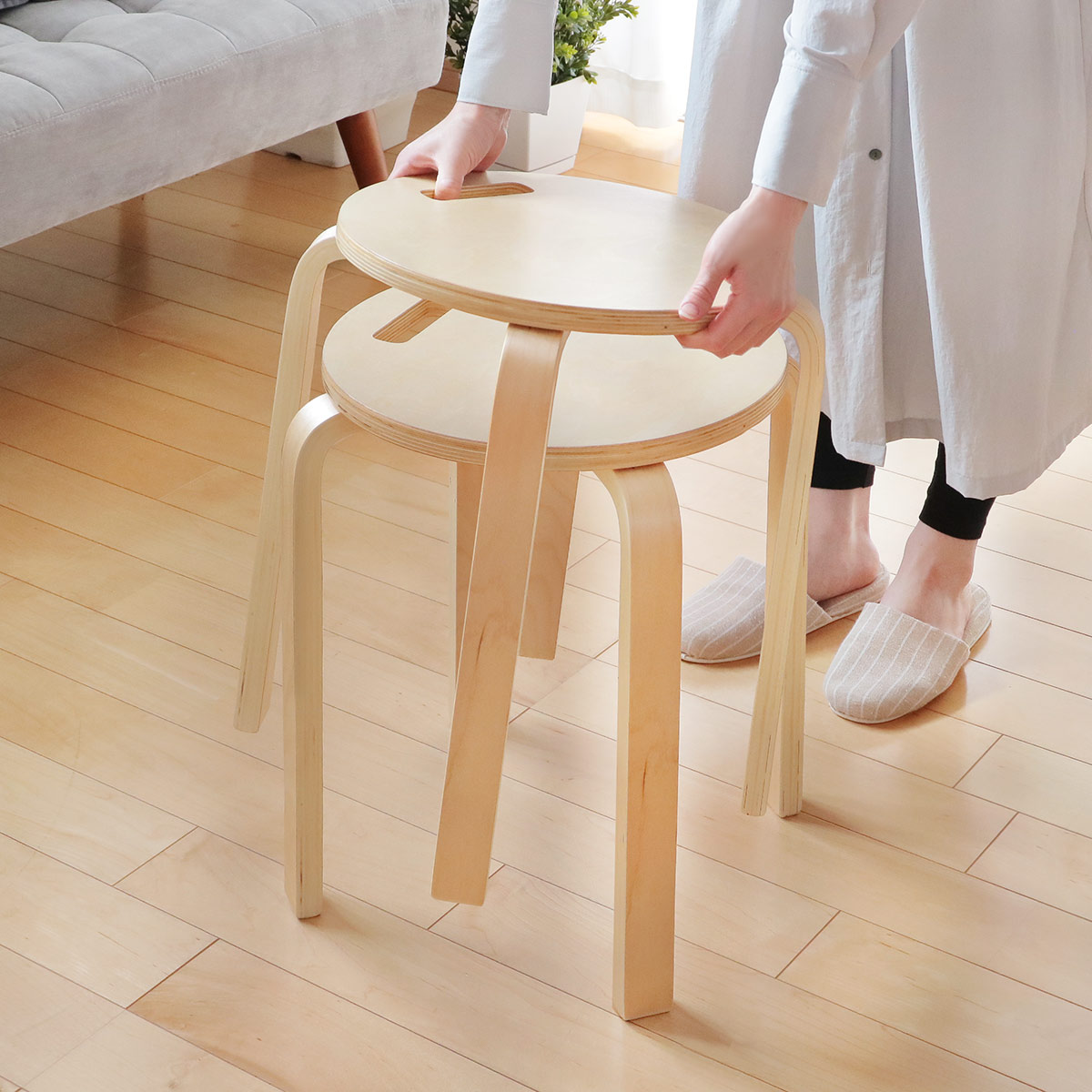 ＆NE ラウンドスツール ハンドル付 高さ45cm スタッキング （ スツール 丸 いす イス 木製 丸椅子 丸いす 椅子 ）