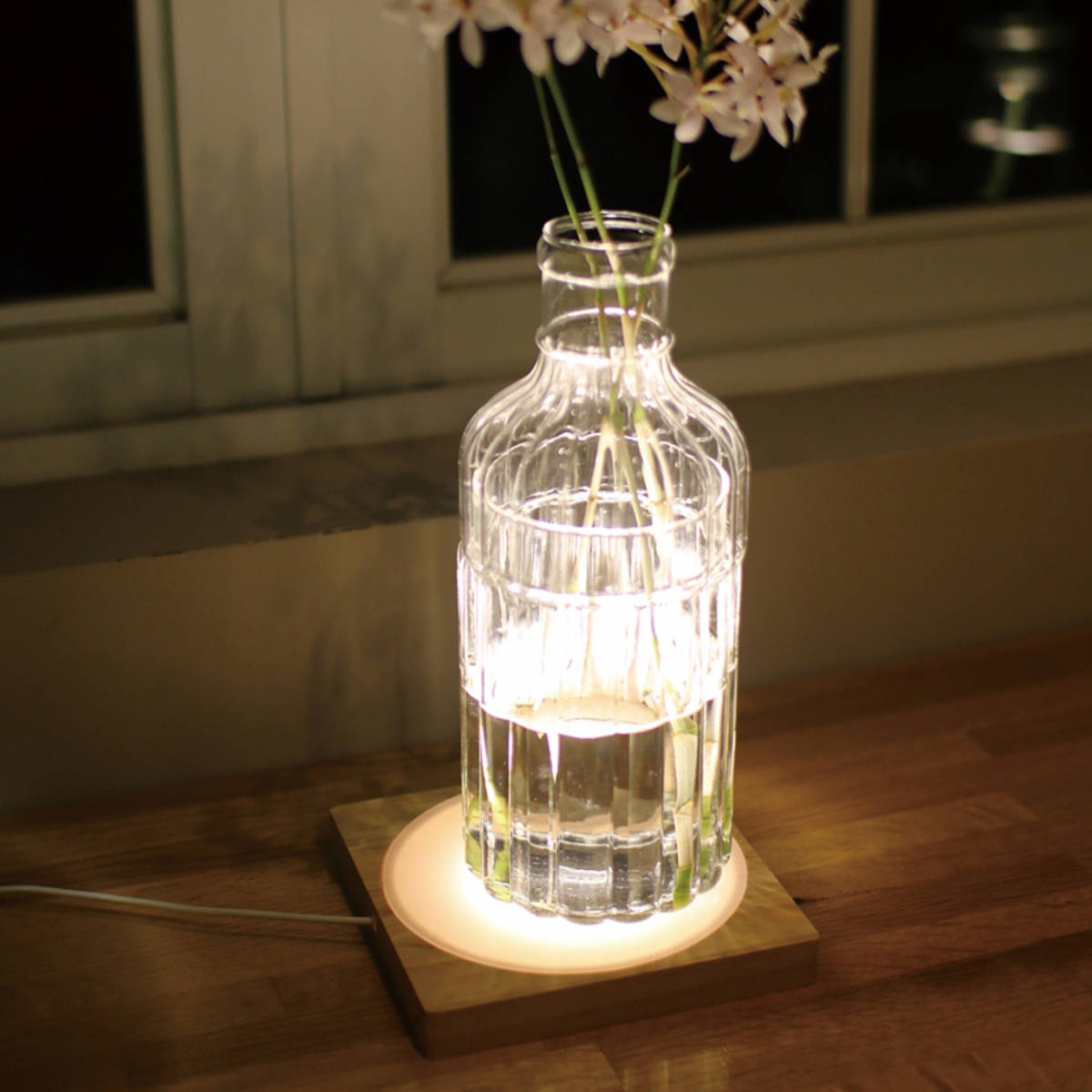 フラワーベース LEDディスプレイライト USBタイプ Mサイズ （ 照明