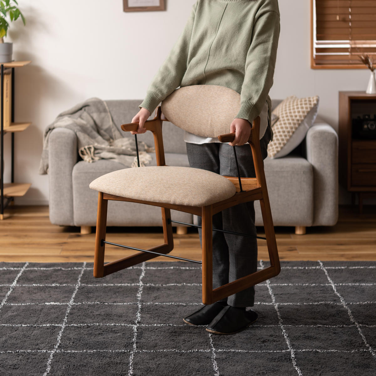 東谷 フロアチェア 座面高42cm 木製 ファブリック （ リビングチェア