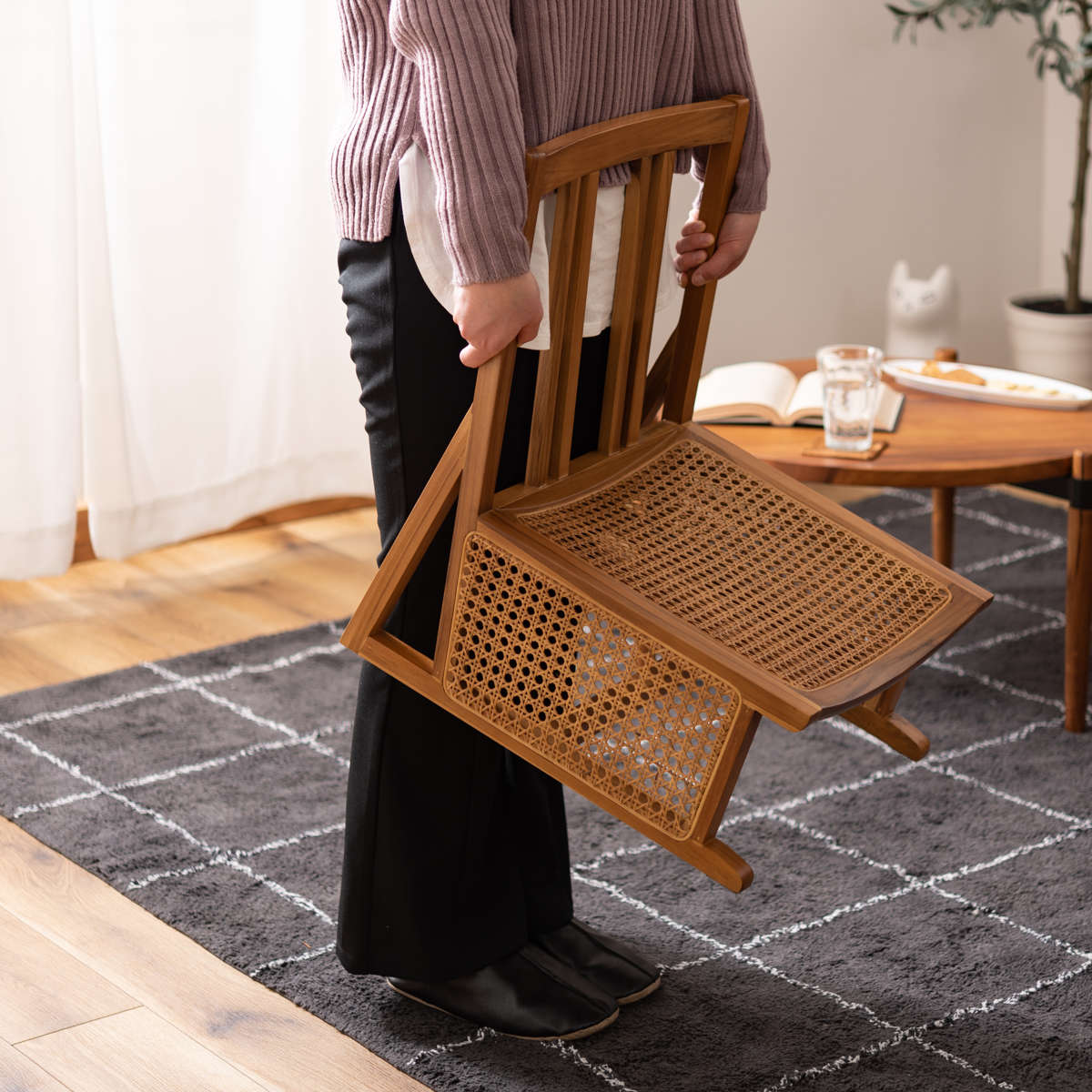 東谷 フロアチェア 天然木フレーム ラタン編み 座面高約20cm （ 座椅子