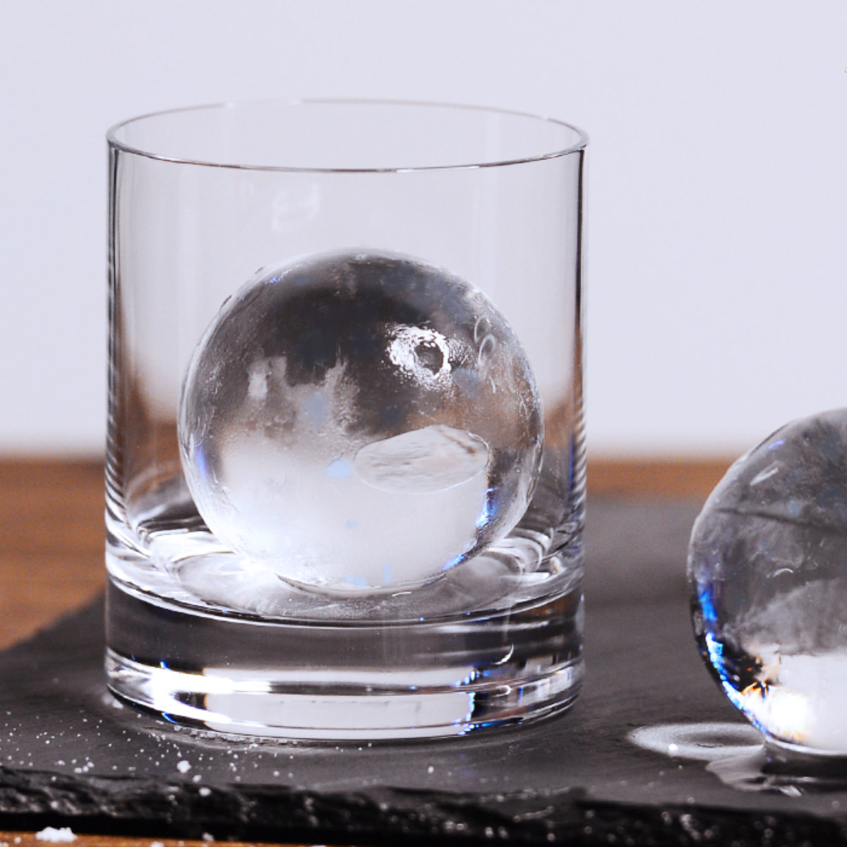 製氷器 ANZZYU アイスボールメーカー （ アンズジュ 丸氷 製氷皿 氷