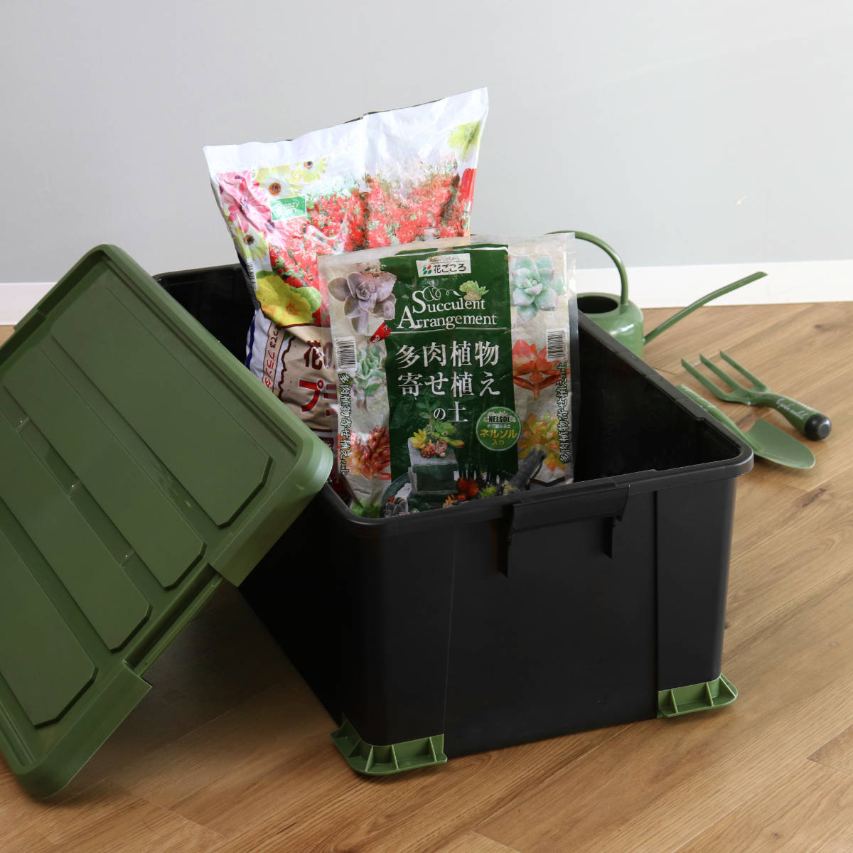 ���[�{�b�N�X N�^�t�R���v���X ATCP-74-30 �t�^�t�� ��44×���s74×����30cm �i ���[�P�[�X ��� ���[ �H� �R���e�i ��v �ςݏd�� ���b�N�t�� ���{�� �j