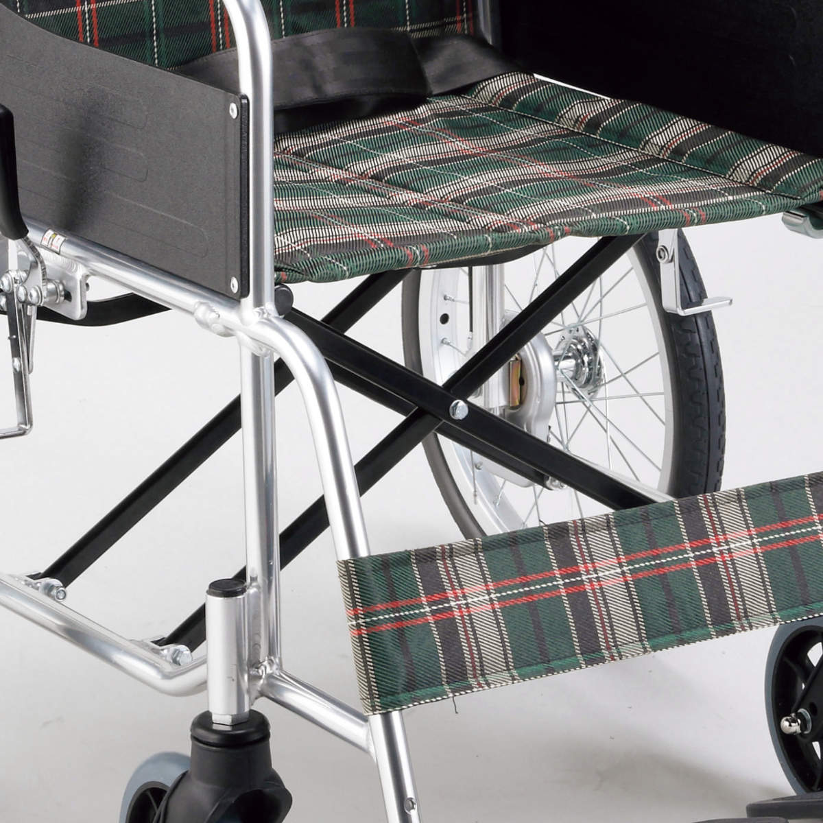 マキテック 車いす 標準 介助式 背折れタイプ 座面幅40cm 非課税