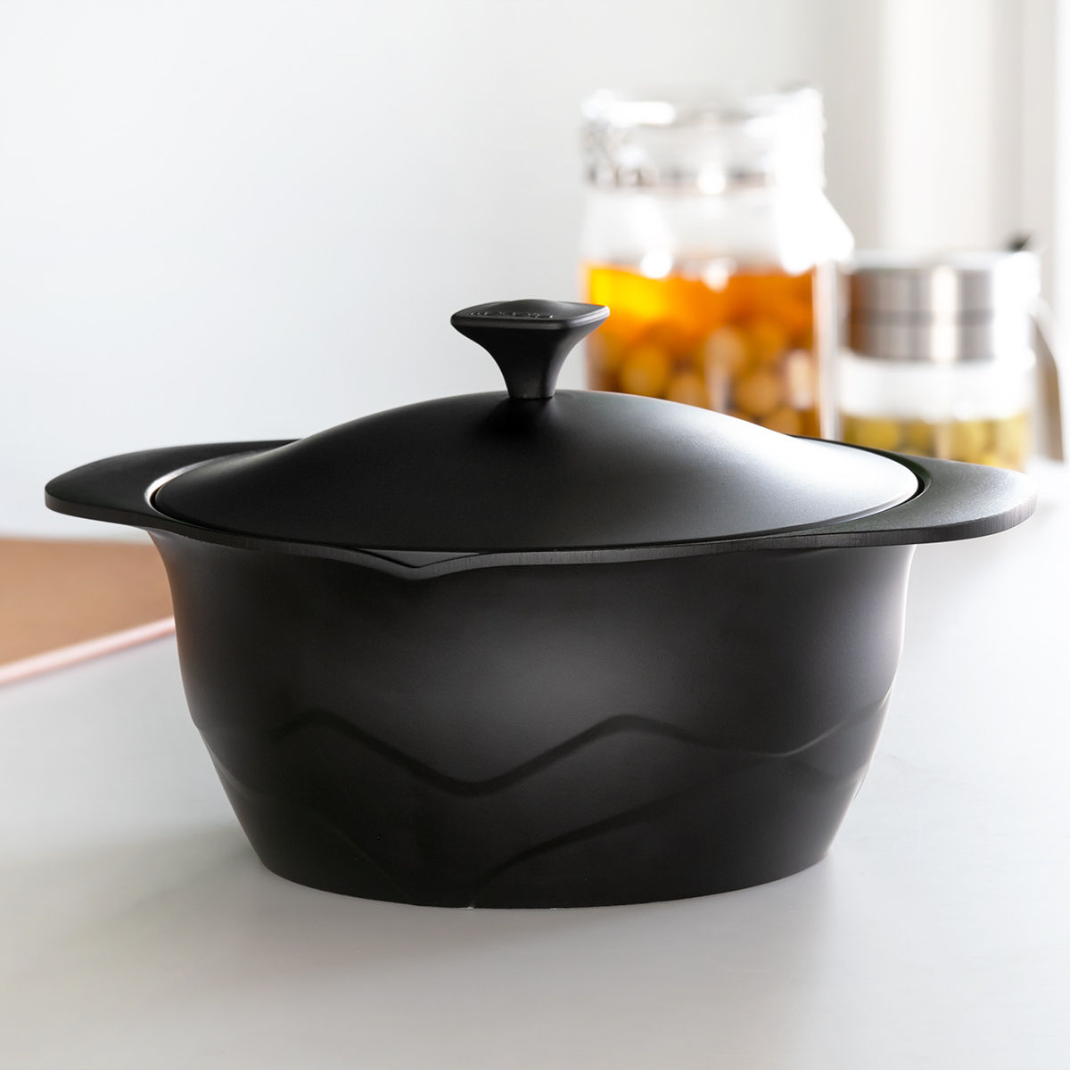 Lirica キャセロール 24cm IH対応 食洗機対応 両手鍋 （ ガス火対応 なべ 万能鍋 お鍋 両手なべ フッ素加工 軽い 蓋付き PFASフリー PFOAフリー ）