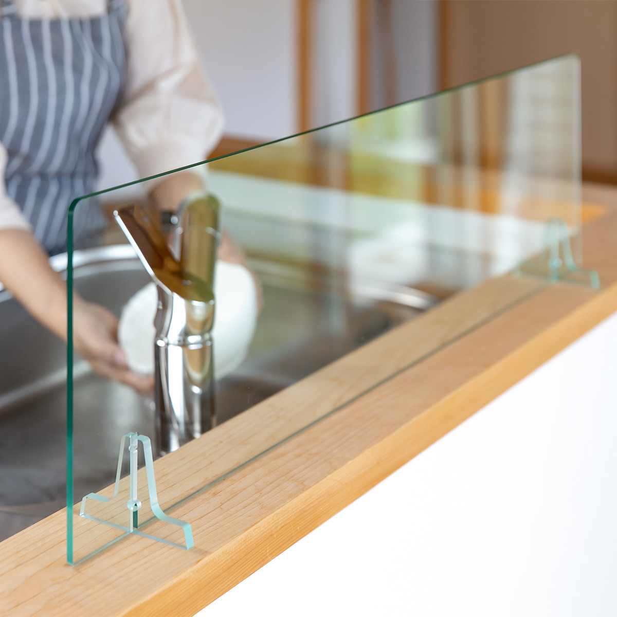 水はねガード アクリルスタンド （ 水はね防止 パネル 幅90×高さ24cm アクリル シンク キッチン 水撥ね ガード パーテーション アイランドキッチン ）