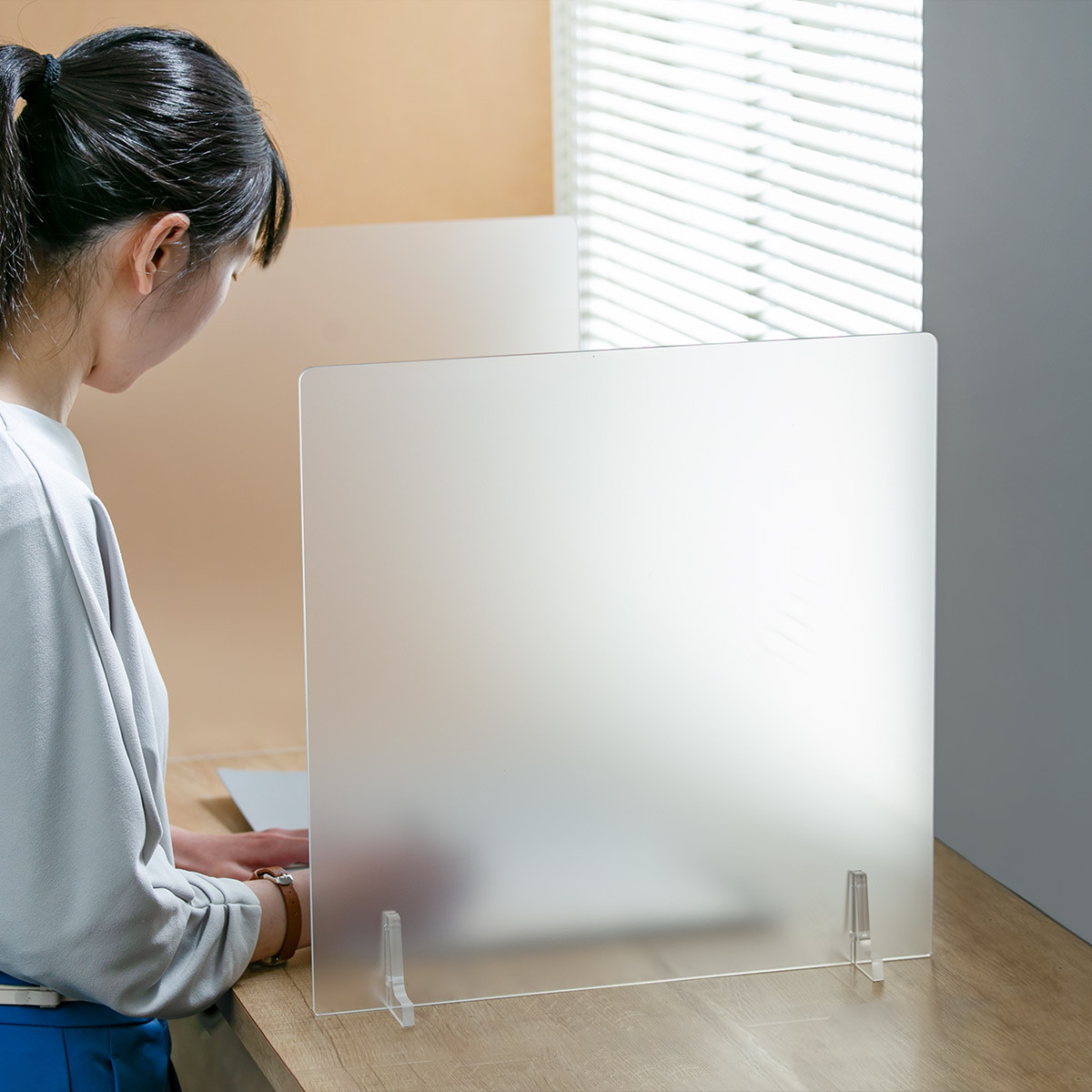 アクリル板 透明 パーテーション」の人気商品一覧・価格比較 - 価格.com