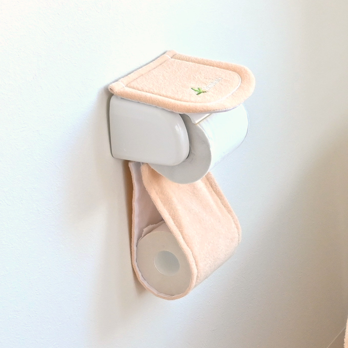 オカ ペーパーホルダーカバー コムフォルタ6 （ トイレットペーパー