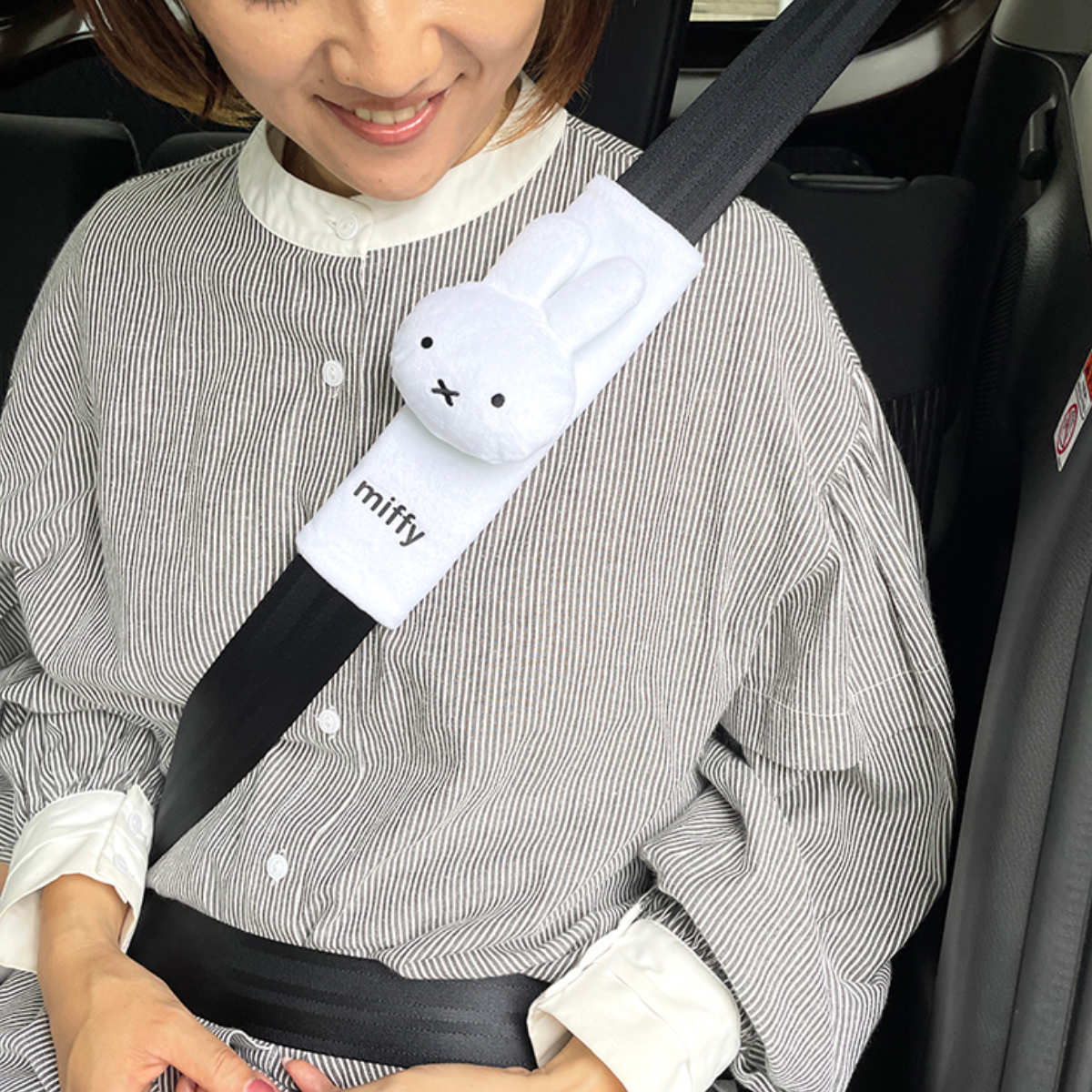シートベルトカバー ミッフィー ボリス カー用...の詳細画像4