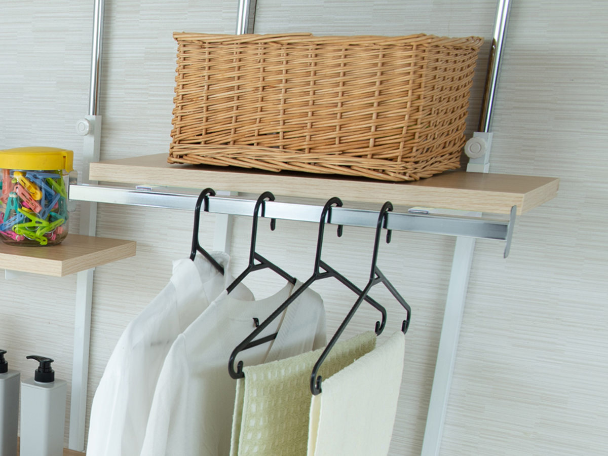 突っ張りオープンラック専用 追加ハンガー棚 木目 無段階調整 幅60cm用