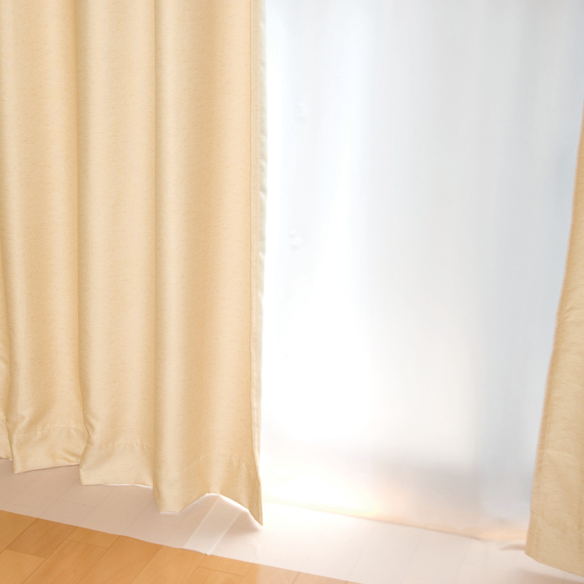 カーテンライナー 採光タイプ 断熱 遮熱 省エネ 幅150cm×丈225cm 夏 冬 兼用 （ 断熱カーテンライナー 遮熱カーテン 採光 UVカット 節電 冷房 暖房 ）