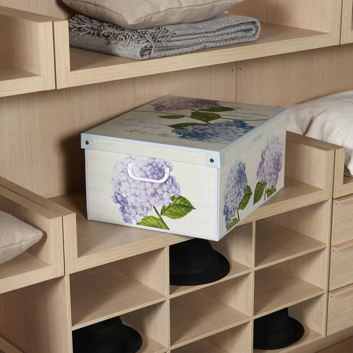 英国農村風景＆花木～本格トールペイント　希少/一点もの　収納ＢＯＸ　美品 収納ケース スタッキングコンテナ ピオニー L イタリア製 （ 収納