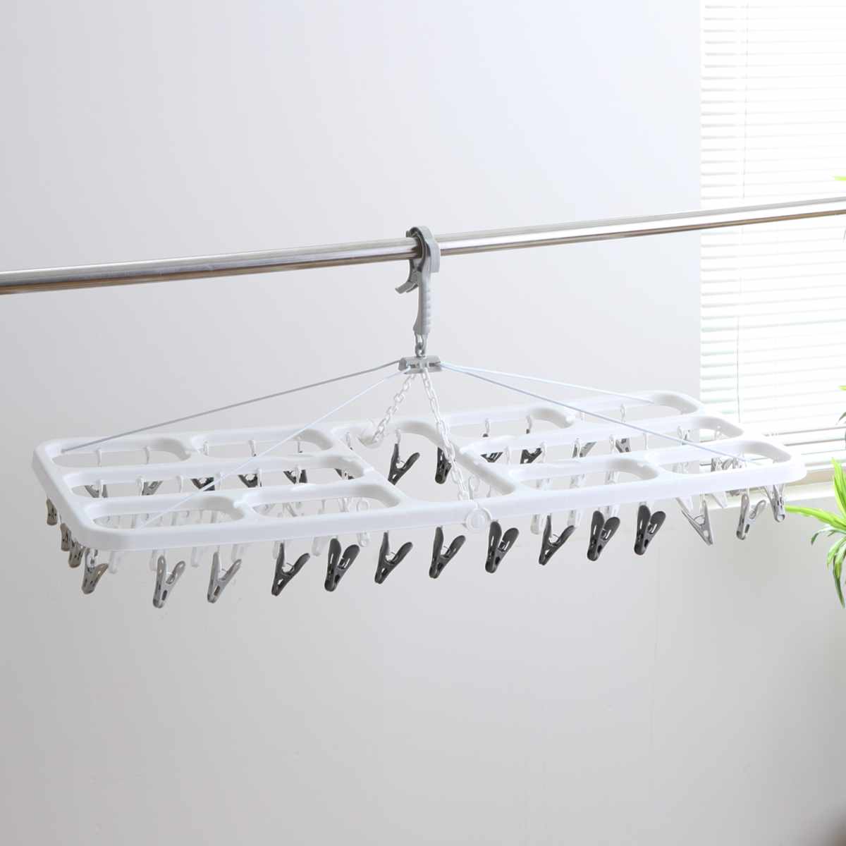 洗濯ハンガー 大型 THE HANGERS 60ピンチ （ 洗濯 ハンガー フック ピンチ 洗濯ばさみ 大容量 ）