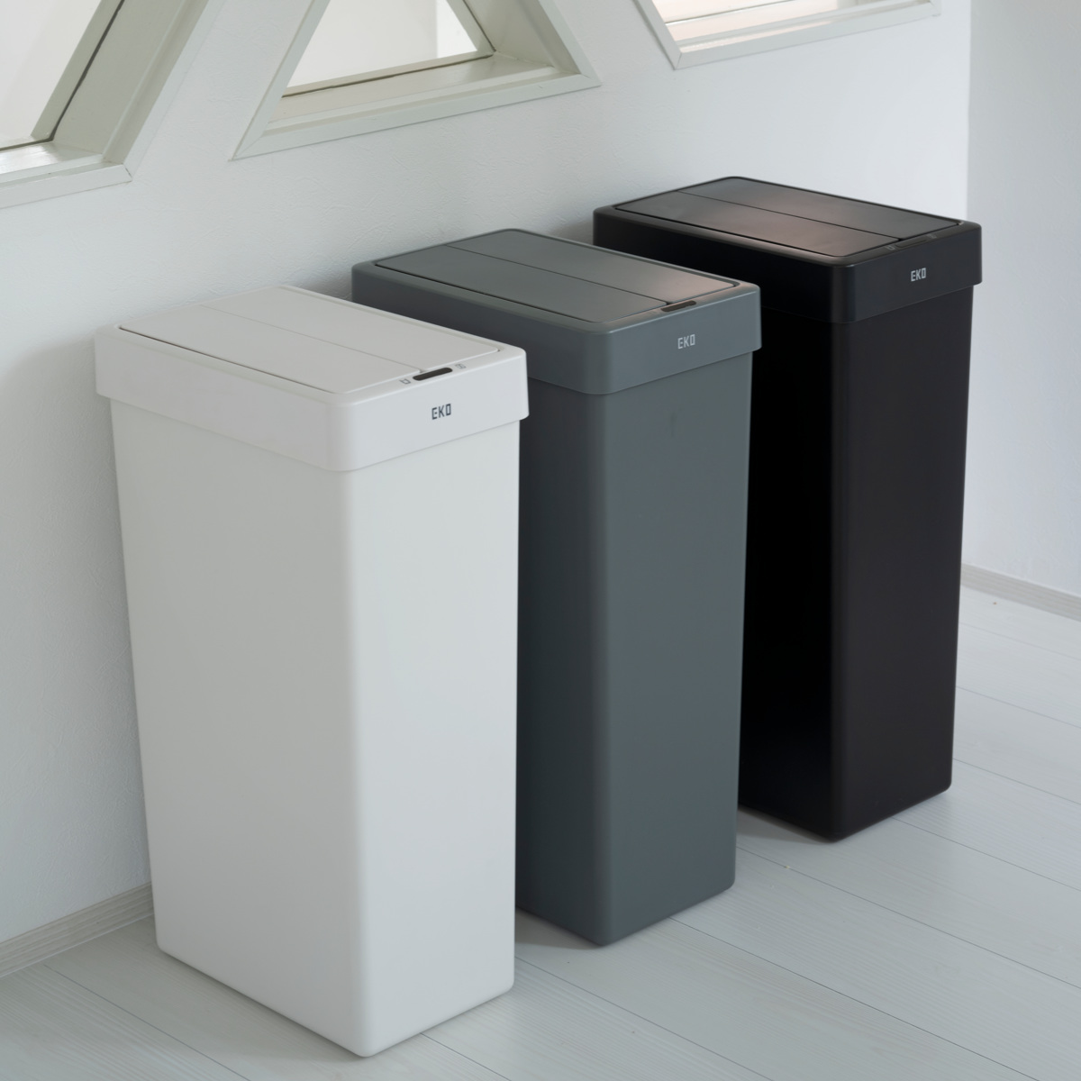 EKO ゴミ箱 30L エックスウィングライトセンサービン （ イーケーオー ごみ箱 30リットル センサー式 自動開閉 樹脂製 電池式 ふた付き 分別 一年保証付き ）_14