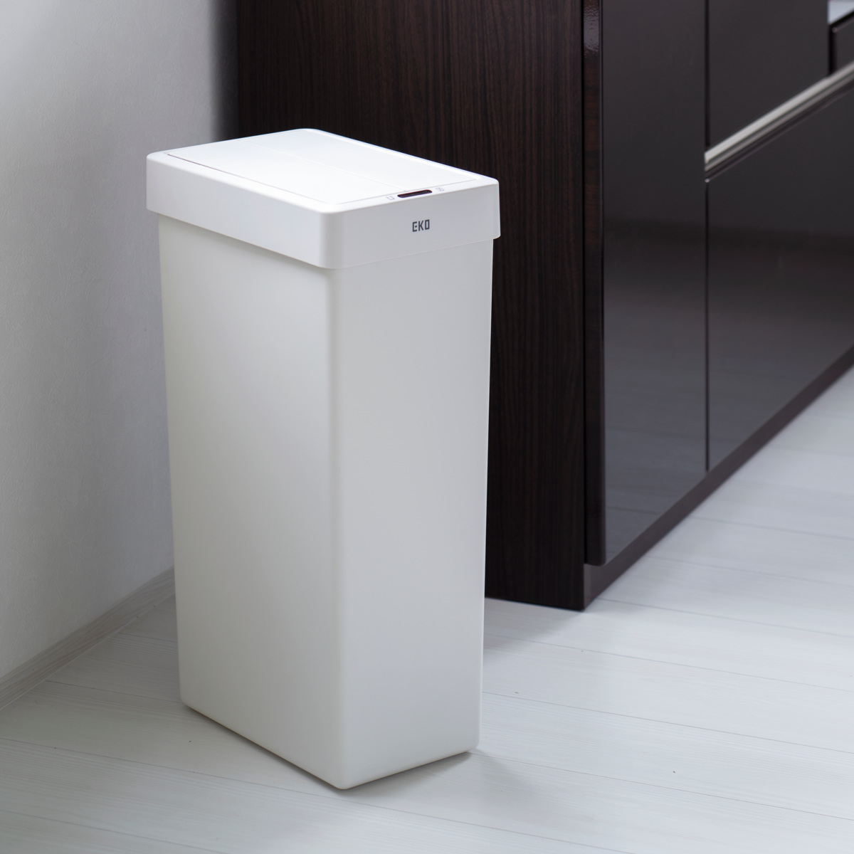 EKO ゴミ箱 30L エックスウィングライトセンサービン （ イーケーオー ごみ箱 30リットル センサー式 自動開閉 樹脂製 電池式 ふた付き 分別 一年保証付き ）_11