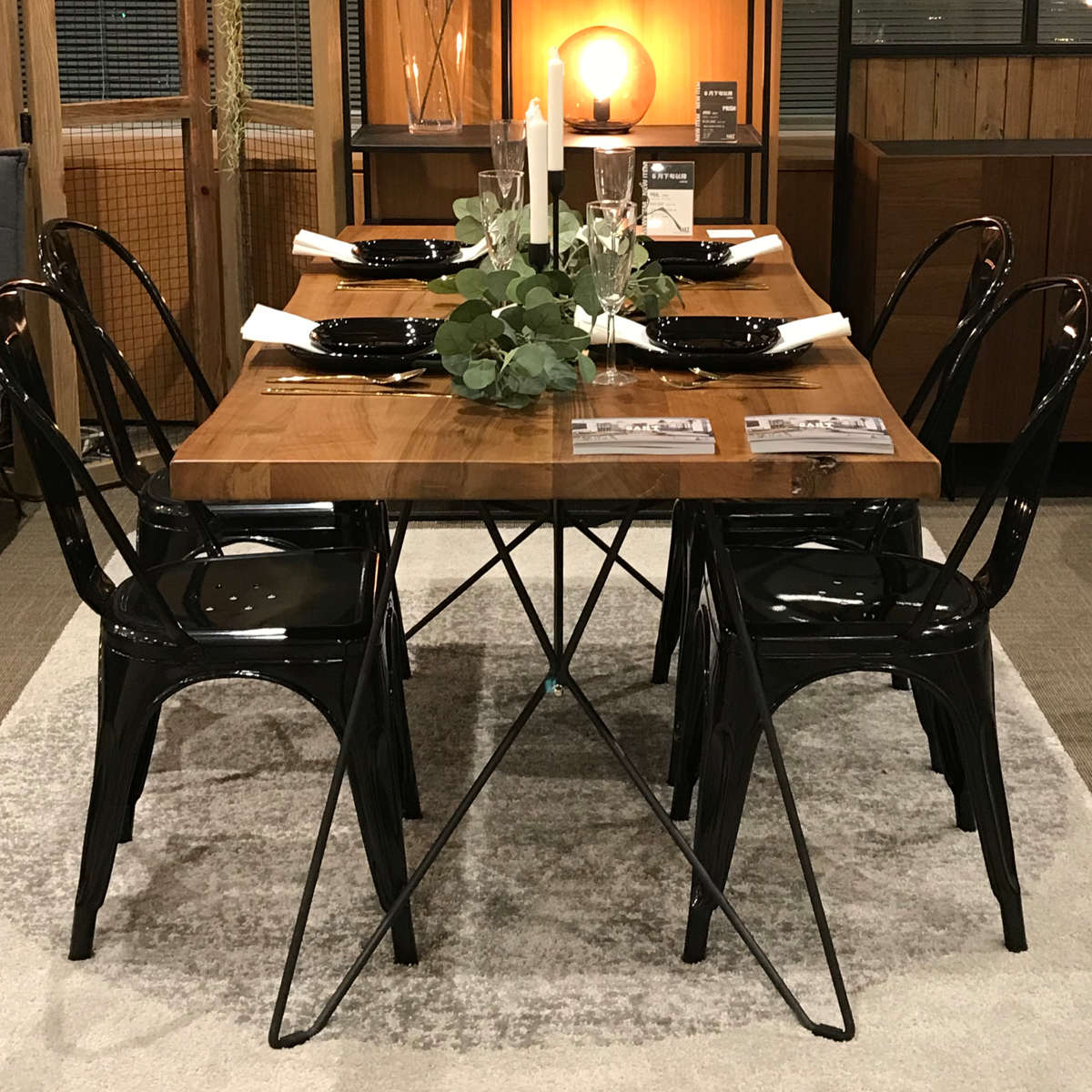 r*g様 GART YG LD TABLE BR ダイニングテーブル 1200幅 GART（ガルト） ダイニングテーブル 4人掛け 天然木 滑り止め モダン