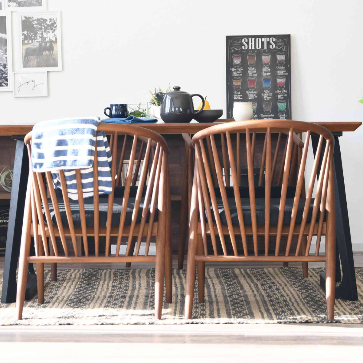 ダイニングチェア 同色2脚セット 座面高43cm セルビア （ カーブ 丸み