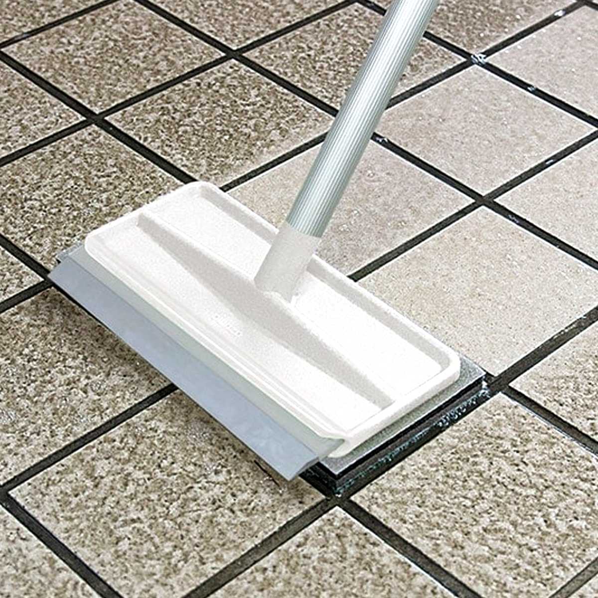 外壁・玄関ブラシ 玄関タイルブラシスポンジＦ水切り付 AZ297 （ 柄付きブラシ 玄関 タイル 掃除 柄付 伸縮 水切付 洗剤不要 床磨き アズマ工業 ）