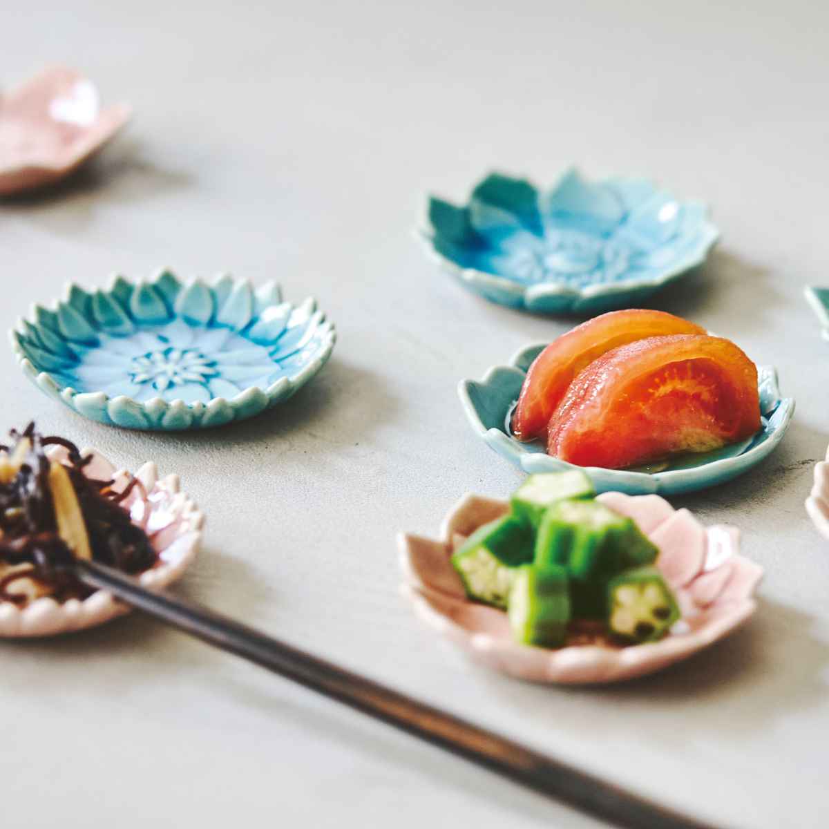 aito製作所 豆皿 アネモネ 7.5cm 形 陶器 瀬戸焼 同色5枚セット （ 食