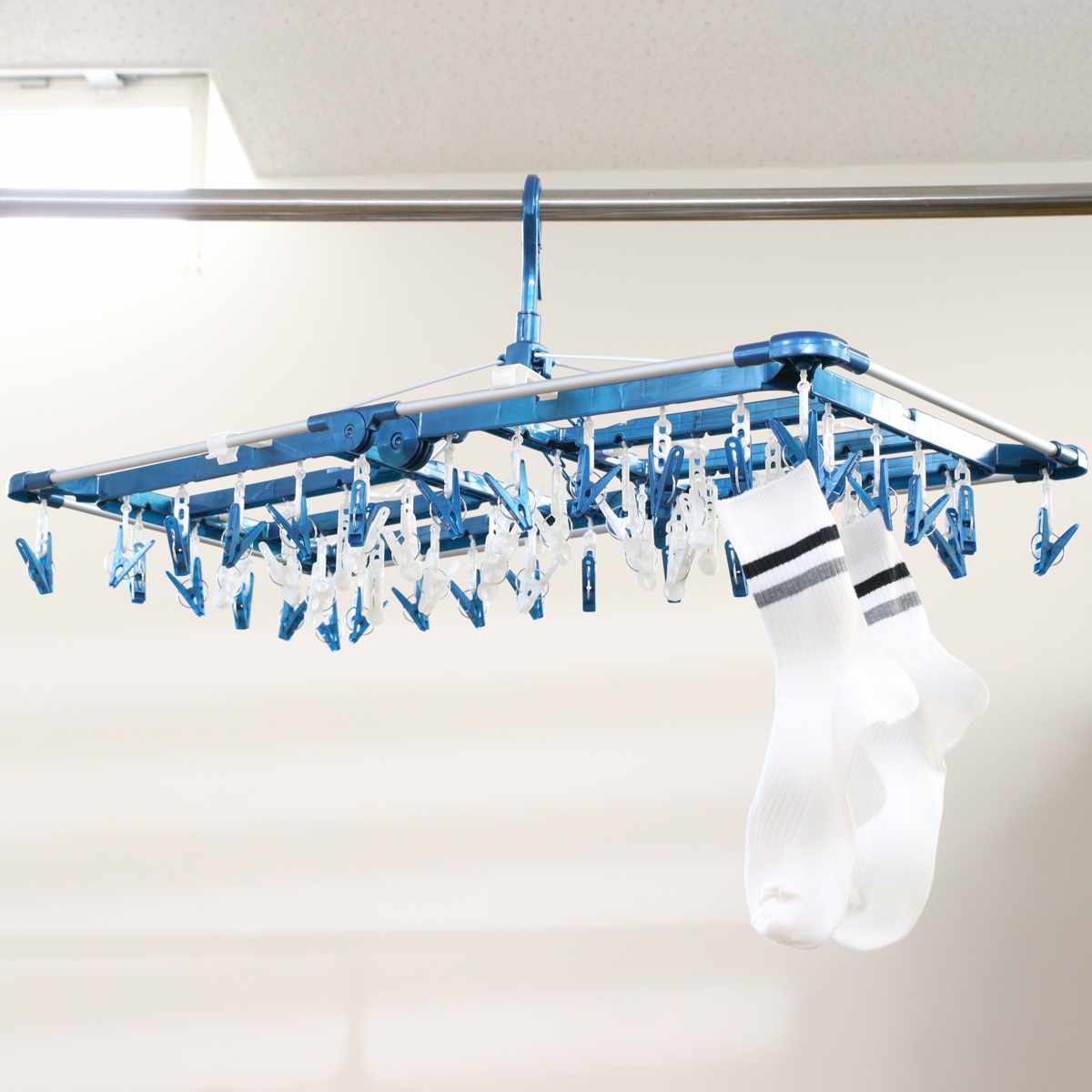 角ハンガー LST タオルで隠し干しハンガー 52ピンチ （ 洗濯 ハンガー フック ピンチ 洗濯ばさみ 大容量 ）