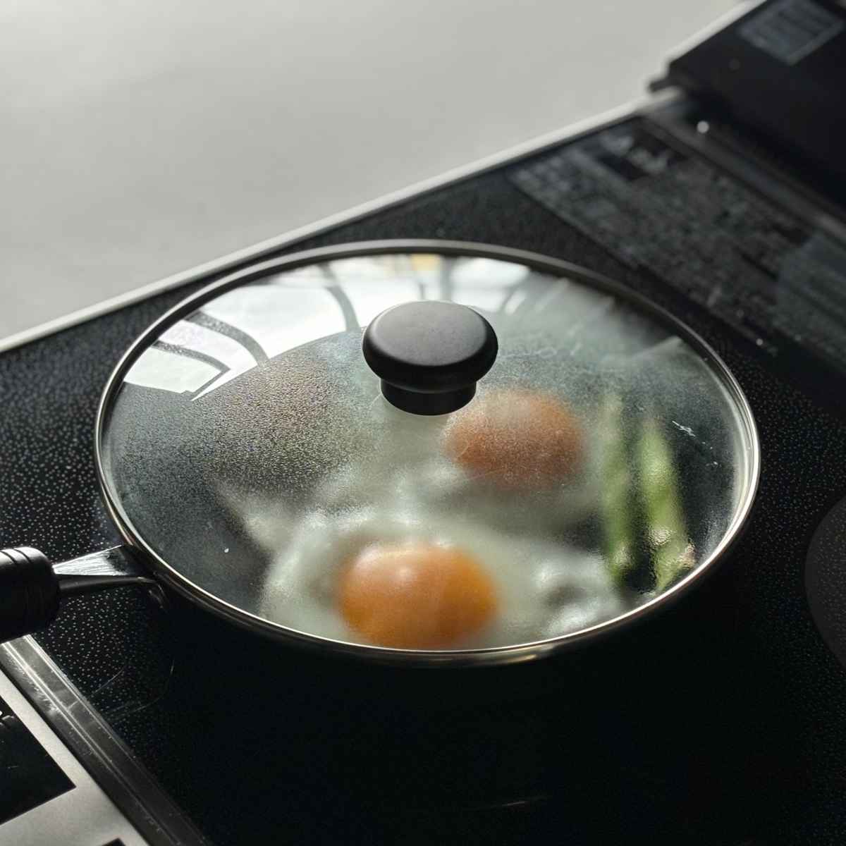 VERMICULAR フライパン 鋳鉄製 ガラス蓋付き VERMICULAR フライパン 鋳鉄製 ガラス蓋付き 楽天市場】【特典付き】鉄