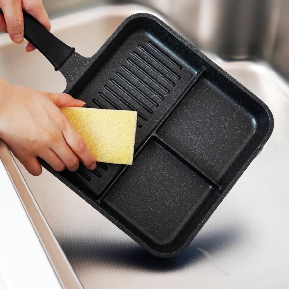 和平フレイズ フライパン IH対応 仕切り付き トリプルパン ひるもぐ