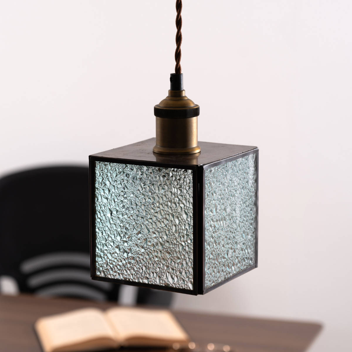 東谷 ペンダントライト ステンドグラスライト 四角 E26 （ ペンダント