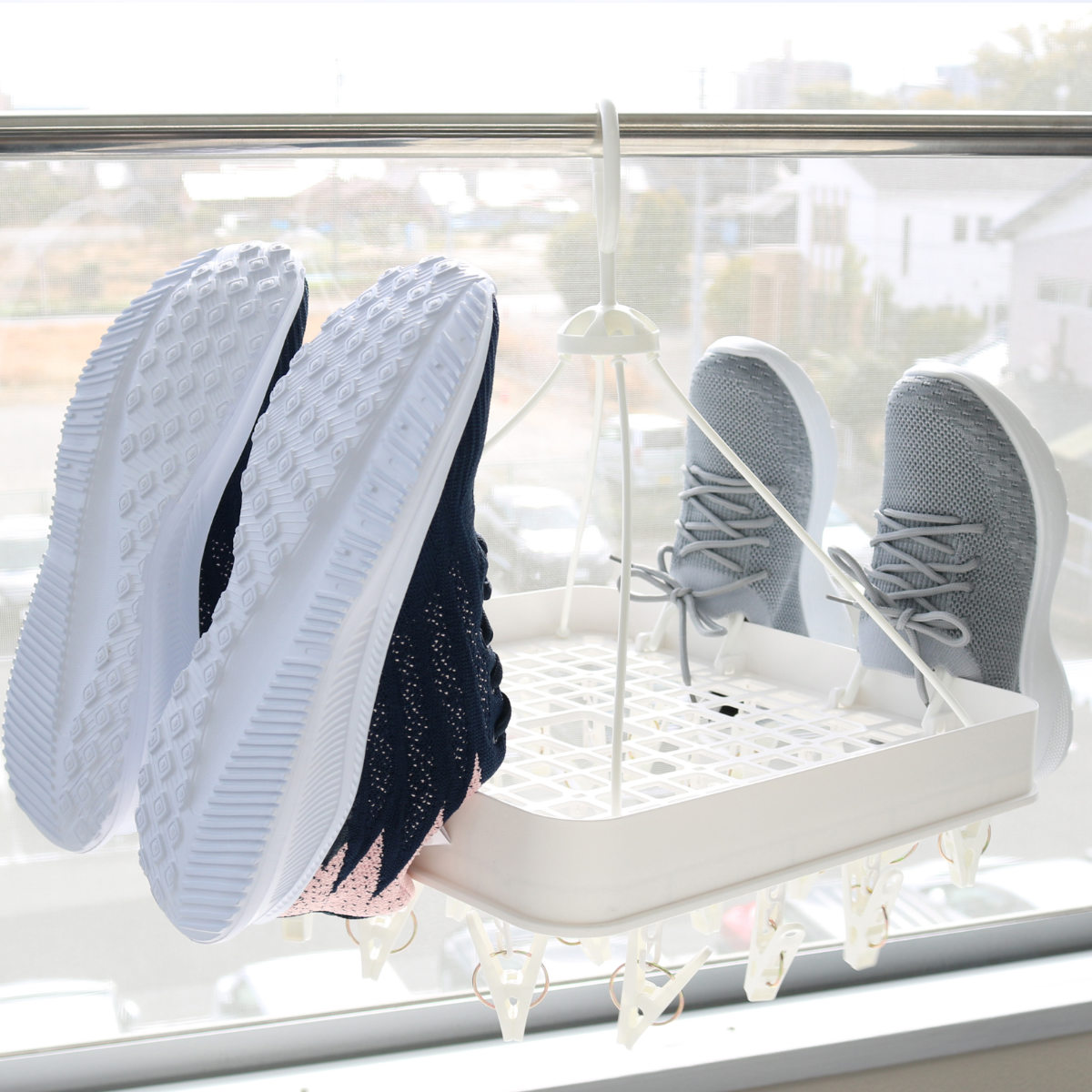 ピンチハンガー シューズも干せる角型ピンチハンガー 24ピンチ （ シューズハンガー 角型 洗濯 ハンガー フック ピンチ 洗濯ばさみ ）
