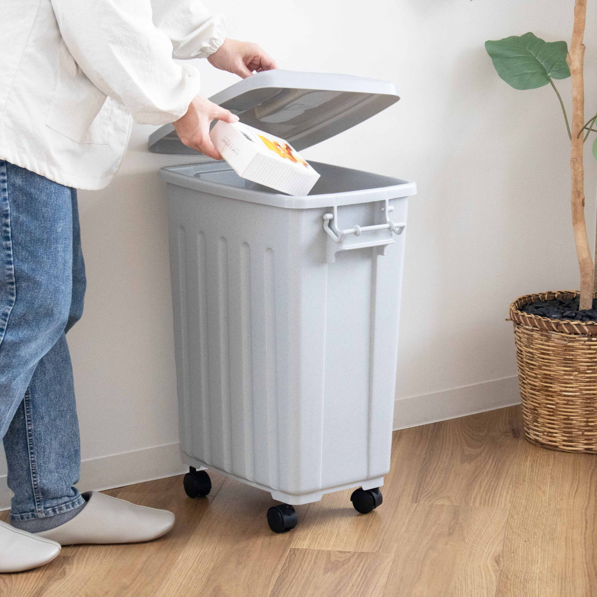 サンコープラスチック ゴミ箱 40L 屋外兼用 ふた付き （ ごみ箱 40